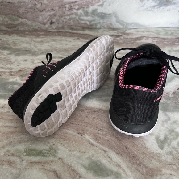 Nike Sneakers - Picture 3 of 5